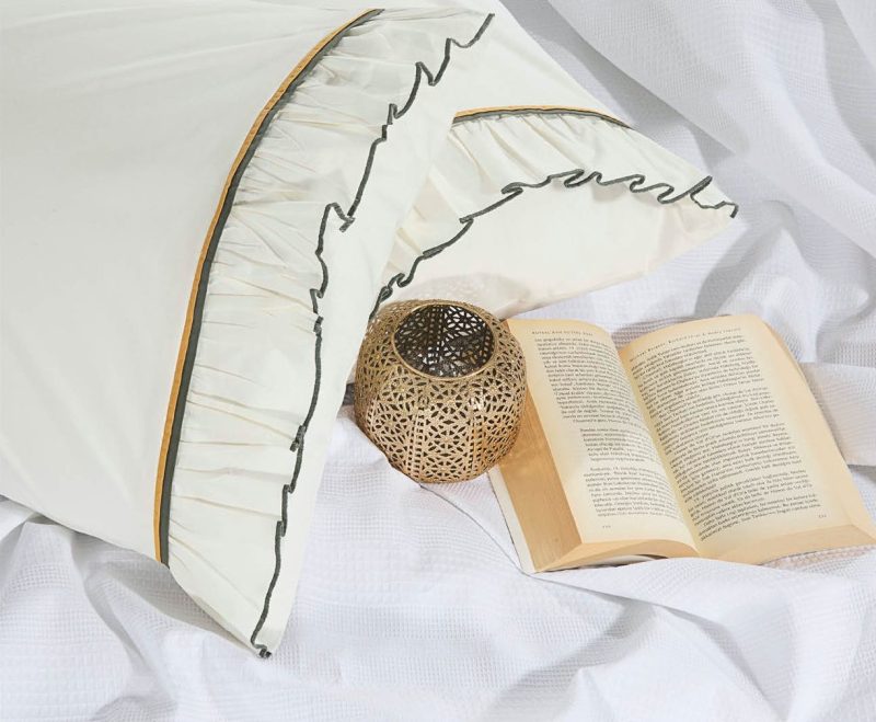 4 Parça Leto Nakışlı Pike Seti - Beyaz